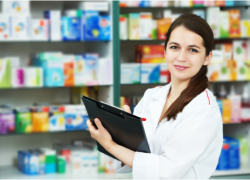 pharmacist holding a pad